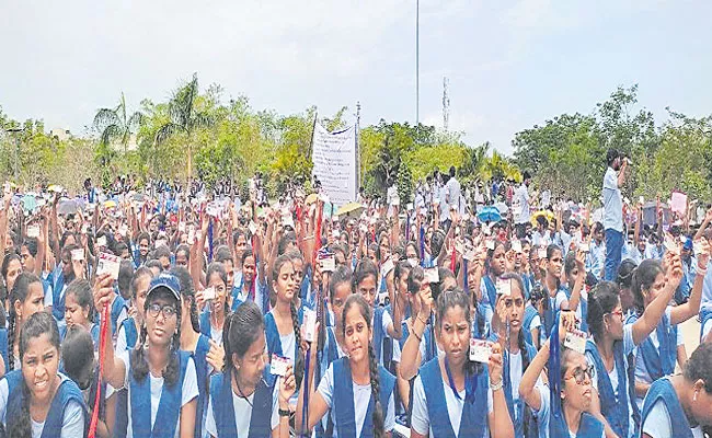 IIIT Basara Students Have Been Protesting For 3 Days - Sakshi