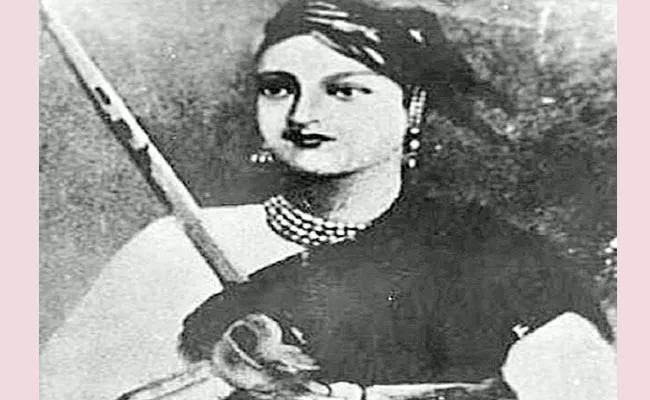 Azadi Ka Amrit Mahotsav: Indian Queen Jhansi Lakshmi Bai - Sakshi