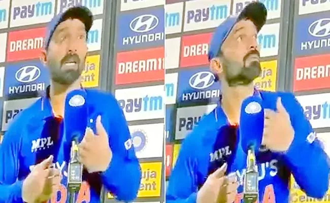 Dinesh Karthik Reaction Viral During Mid-Innings Interview IND Vs SA - Sakshi