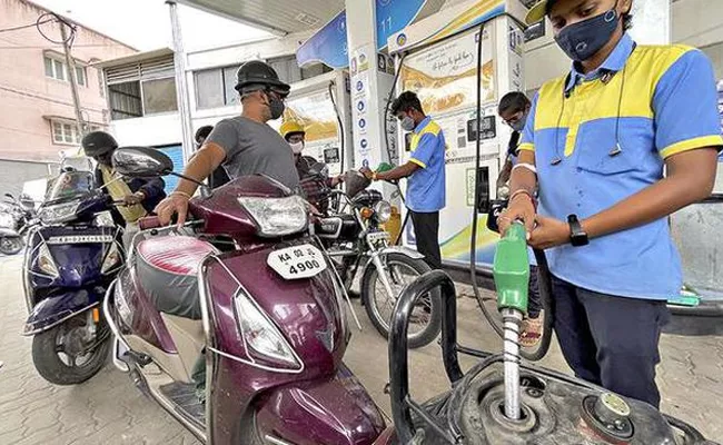 India Petrol And Diesel Sales Soar 56% In May - Sakshi