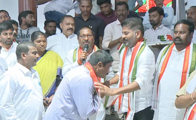 Aswaraopeta Ex MLA Thati Venkateswarlu Joins In Congress - Sakshi