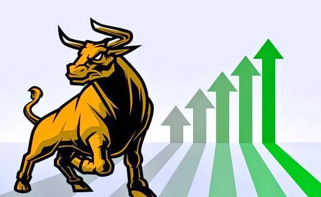 sensex gains 460 Nifty around 15700 - Sakshi