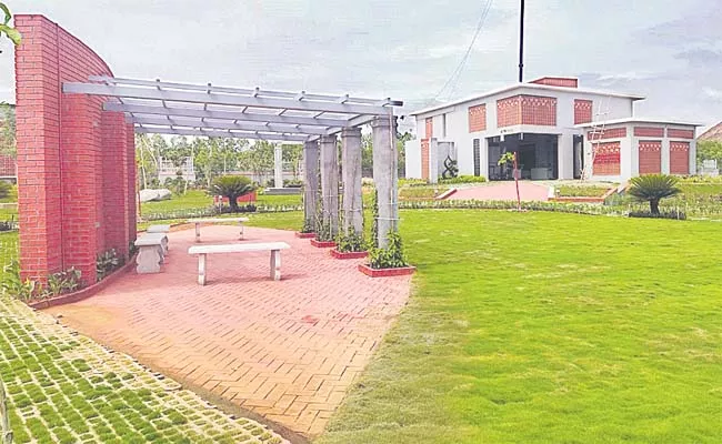 Solar Burial Ground In A Modern Setting In LBnagar - Sakshi