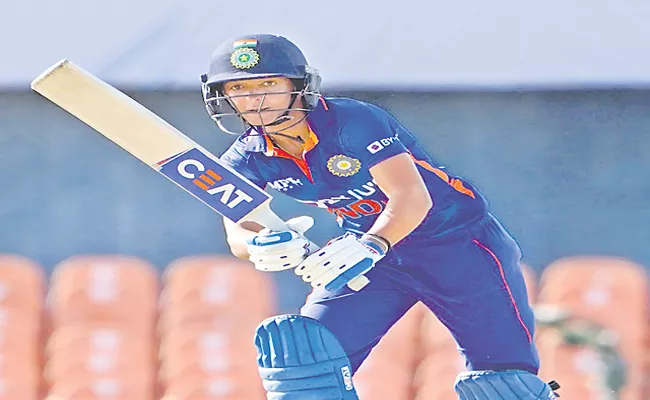 India Women vs Sri Lanka Womens 2nd T20I: Harmanpreet leads IND to series win with 2-0 lead - Sakshi