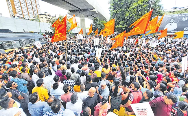 Maharashtra Political Crisis: Rebel Leaders Name Their Group Shiv Sena - Sakshi