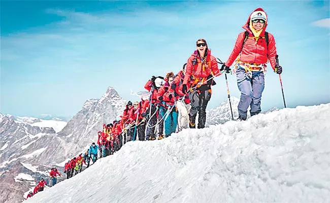 Create A World Record Atop Switzerlands Breithorn Mountain - Sakshi