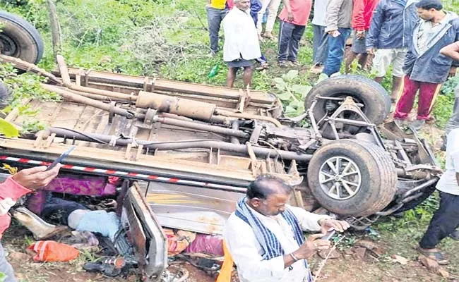 Four Accidents In Last 24 Hours At Belagavi - Sakshi