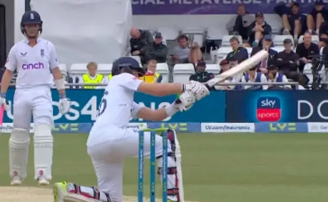 ENG vs NZ 3rd Test: Joe Root Reverse Scoop Shot Stunning Six Goes Viral - Sakshi