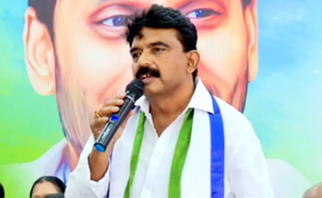 Gudivada YSRCP Plenary: Perni Nani Says Kodali Nani Trouble Maker For TDP - Sakshi