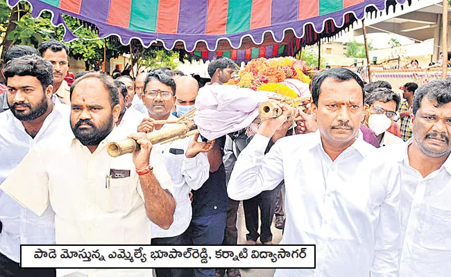 Nalgonda Engineer Sai Charan Who Shot Dead In US Final Rites - Sakshi