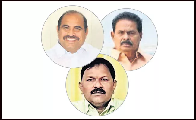 Tdp Party: Clashes Between Three Leaders In Kamalapur Constituency Ysr Kadapa - Sakshi