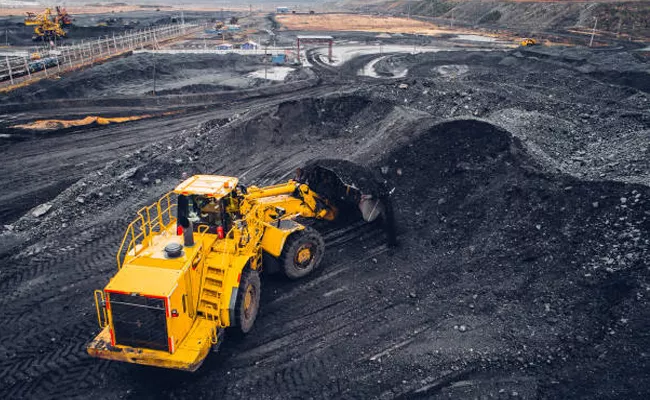 31 Companies Submit Bids For Commercial Coal Mining Auction - Sakshi