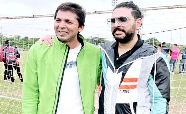 Yuvraj Singh Meets Mohammad Asif In USA Photo Viral But Fans Criticized - Sakshi