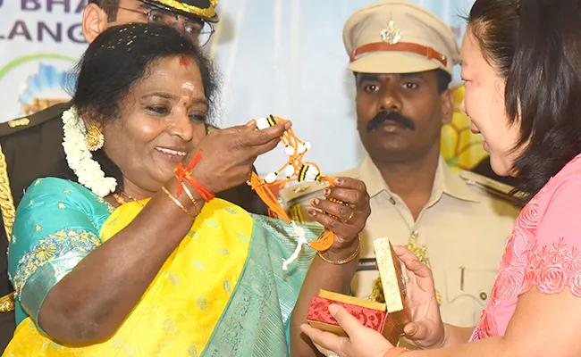 Telangana Governor Tamilisai Speech At Raj Bhavan On Occasion Of State Formation Day - Sakshi