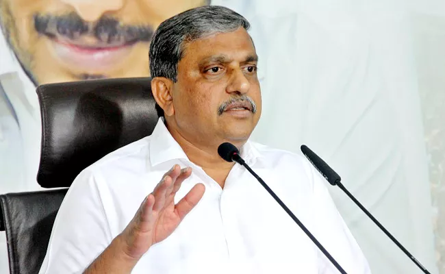 Sajjala Ramakrishnareddy Praised The AP Employees - Sakshi