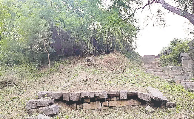 Mystery Of The Under Ground Temples In Telangana - Sakshi