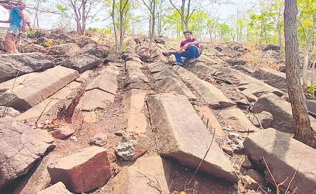 Naturally Formed Stone Pillars Identified in Asifabad District - Sakshi