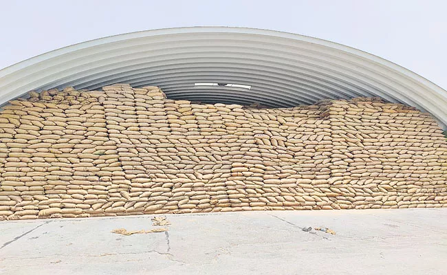 Food Corporation Of India Revealed Rs 46 Crore Worth Of Grain Was Losted - Sakshi