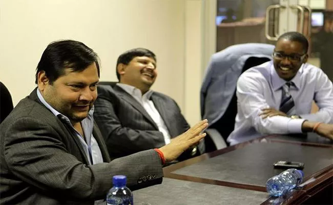 South Africa confirms arrest of two Gupta brothers in Dubai - Sakshi