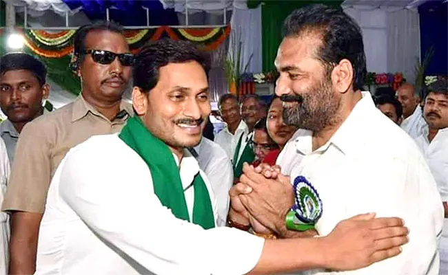 CM YS Jagan Phone Call to MLA Kotamreddy Sridhar Reddy - Sakshi