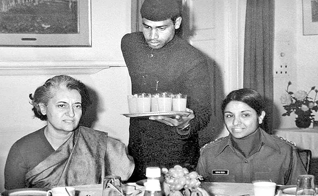 Azadi Ka Amrit Mahotsav Kiran Bedi Meeting With Iron Lady Indira Gandhi - Sakshi