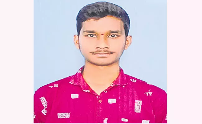 Jogulamba Gadwal District Tenth Topper Student Dies After Falling Into Well - Sakshi