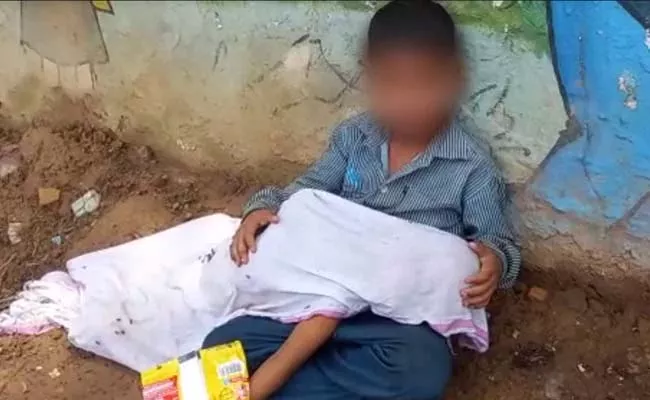 Gulshan Sat By Road With The Body Of His Brother Raja In Morena - Sakshi