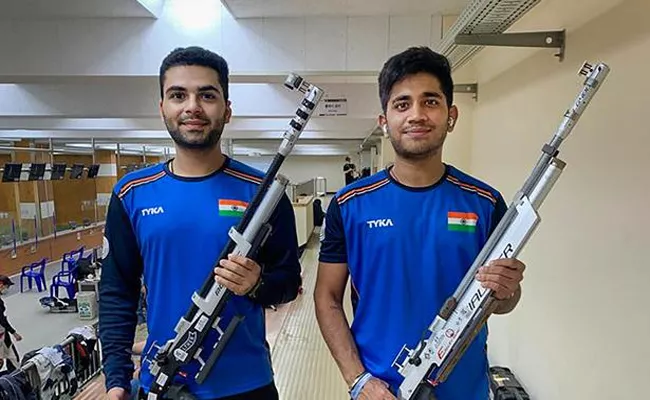 Shooting World Cup: Arjun, Paarth in 10m Air Rifle final - Sakshi