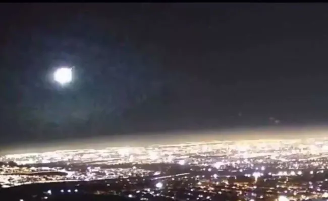 Video Viral: Lighting Up The Night Sky Meteor Ignites Flash Chile - Sakshi