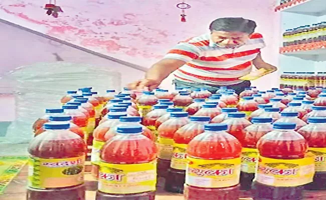 Vinegar Prepared With Sugarcane Juice - Sakshi