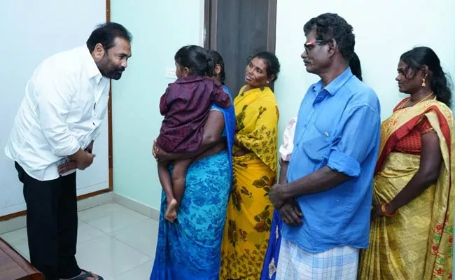 MLA Kotamreddy Sridhar Reddy Helped Child Suffering From Heart Issue - Sakshi