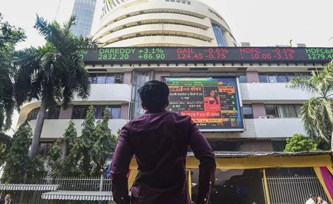 Sensex loses 372 points, Nifty below 16,000 - Sakshi