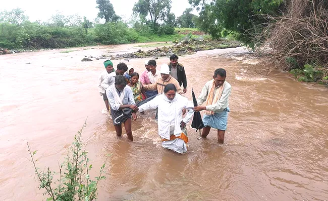 Telangana Rains Friday And Saturday Forecast IMD Issues Yellow Orange Alert - Sakshi