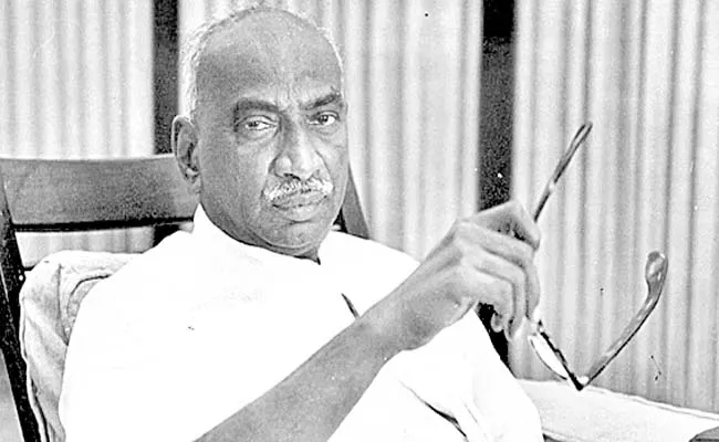 Azadi Ka Amrit Mahotsav Freedom Fighter Kumaraswami Kamaraj - Sakshi