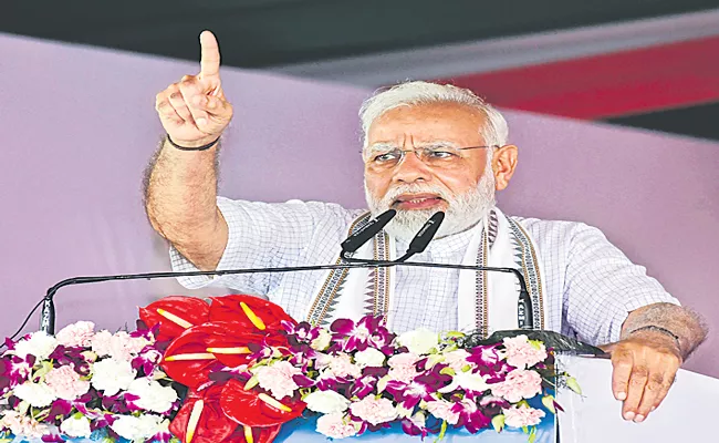 Culture of freebies for votes dangerous says PM Narendra Modi - Sakshi