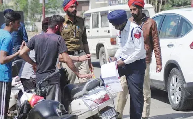 If Caught for Drunken Drive in Punjab will Have to Donate Blood - Sakshi