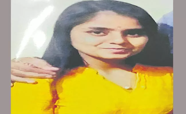 Young Woman Missing In Hyderabad - Sakshi