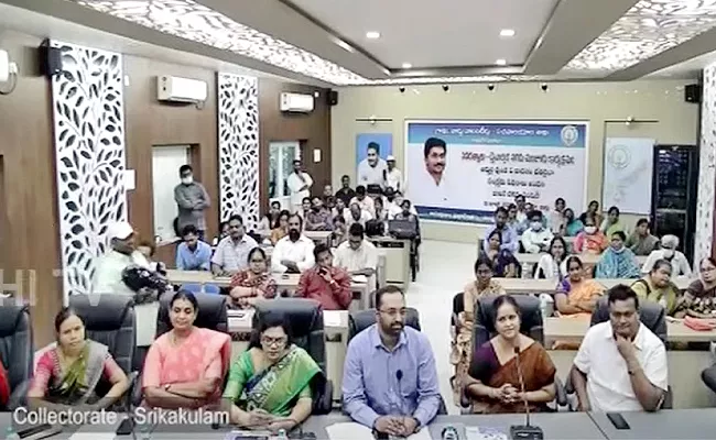 Newly Selected Beneficiaries From Andhra Pradesh Praises On CM Jagan - Sakshi