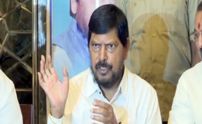 Central Minister Ramdas Athawale Thanks To Cm Jagan For Supporting Draupadi murmu - Sakshi