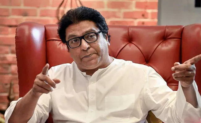 Maharashtra: Raj Thackeray Praises Bjp Leader Fadnavis Accepting Deputy Cm Role - Sakshi