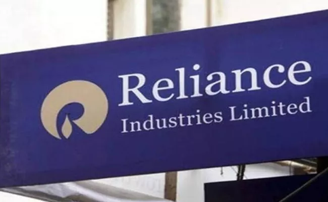 Reliance,ongc Shares Huge Loss After Hike In Fuel Export Duty And Windfall Tax - Sakshi