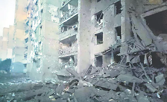 Russia-Ukraine War: 21 Killed By Missile Attack On Apartments - Sakshi