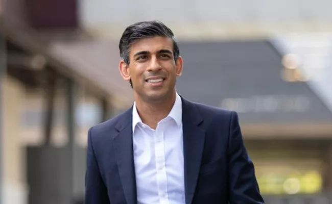 Rishi Sunak And Liz Truss Contenders For Next Prime Minister Of Britain - Sakshi