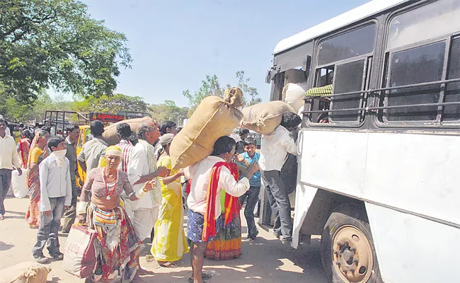 Telangana: RTC Luggage Price Hike to Burden Passengers - Sakshi