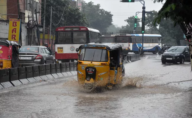 IMD Forecasts Heavy Rain Alert For Telangana Hyderabad - Sakshi