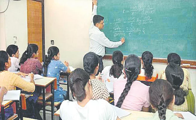 TS Govt Issues 2440 Vacancies In Education And State Archives Departments - Sakshi