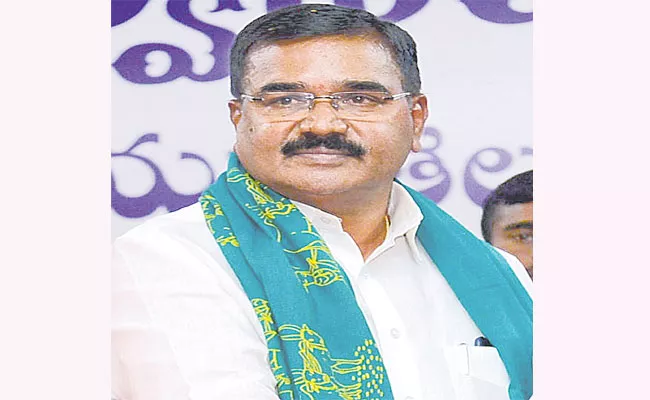 Telangana Minister Niranjan Reddy Slams Congress And BJP Leaders - Sakshi