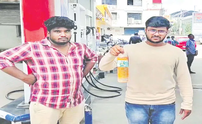 Water Mixed With Diesel At Petrol Bunk In Hyderabad - Sakshi