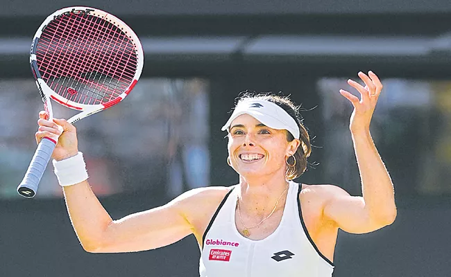 Wimbledon 2022: Alize Cornet knocks out top seed Iga Swiatek - Sakshi