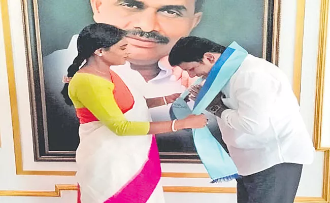 YS Sharmila: Congress Leader Rama Goud Joined In YSRTP Party - Sakshi